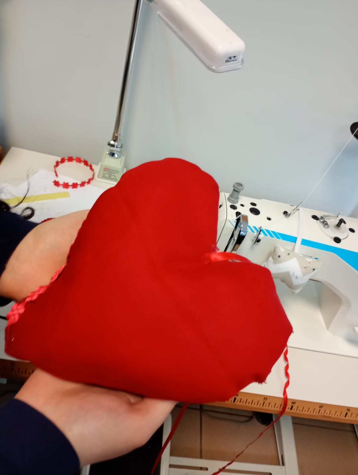 Proces wykonywania walentynkowych serc