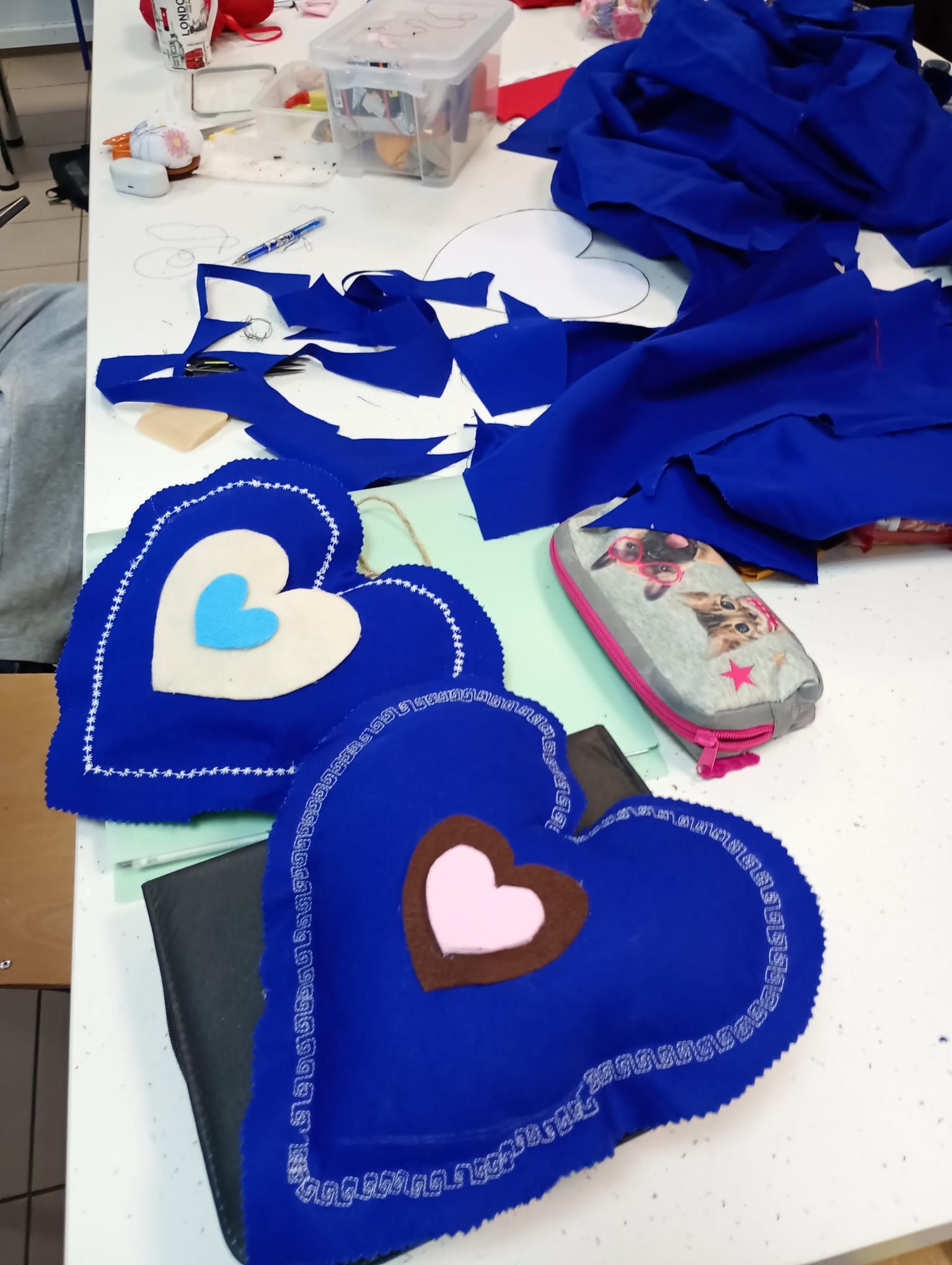 Proces wykonywania walentynkowych serc