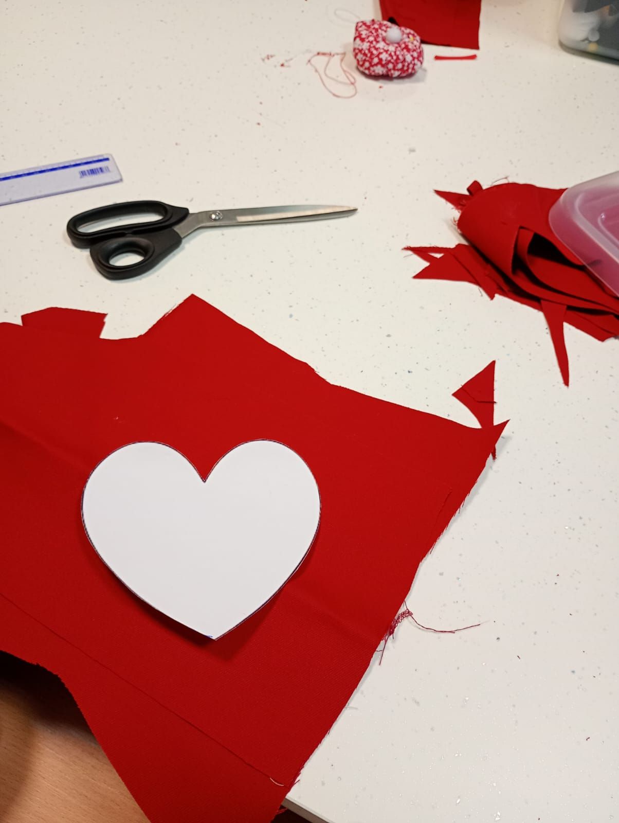 Proces wykonywania walentynkowych serc