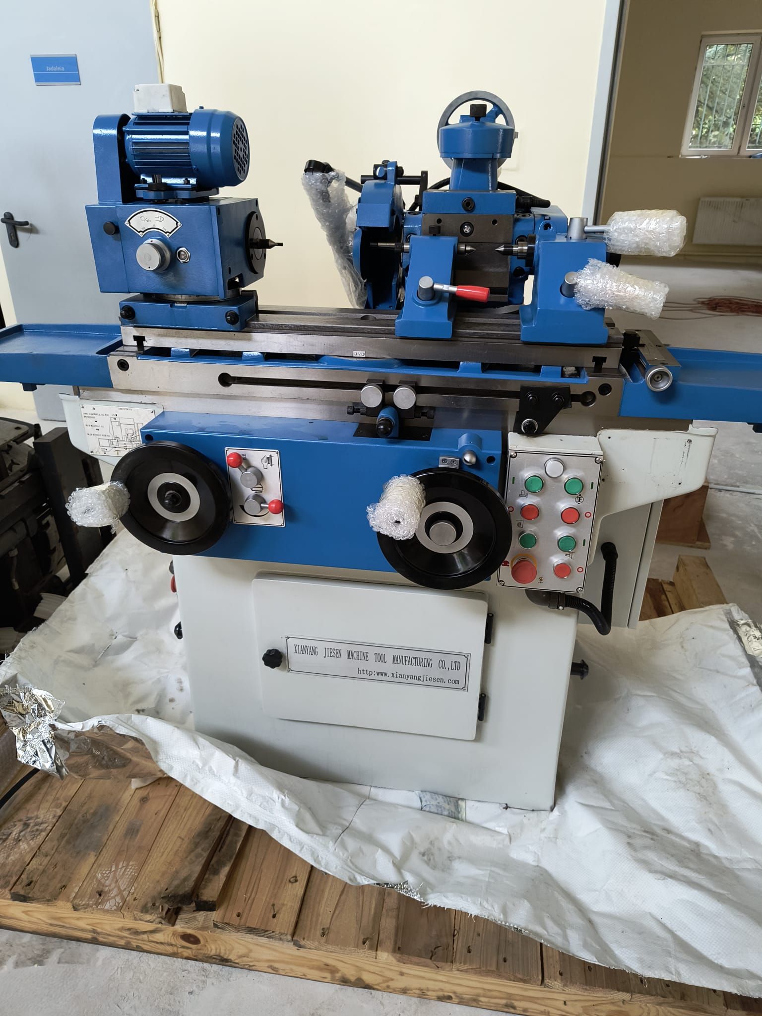 Uniwersalna szlifierka, ostrzarka